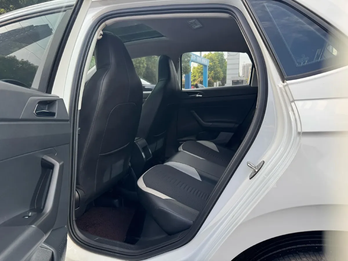 2019 Volkswagen Polo 1.5L 113HP L4 6AT,autocango,china used car exporter,china ev exporter,chinese used car exporter,chinese used ev exporter