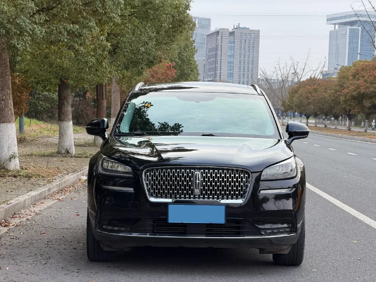 2022 Lincoln Corsair 2.0T 245HP L4 8AT,autocango,china used car exporter,china ev exporter,chinese used car exporter,chinese used ev exporter