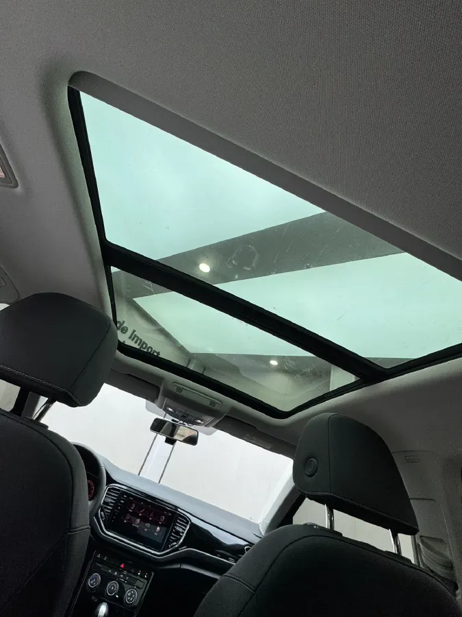 2022 Volkswagen T-Roc 1.4T 150HP L4 7DCT,autocango,china used car exporter,china ev exporter,chinese used car exporter,chinese used ev exporter