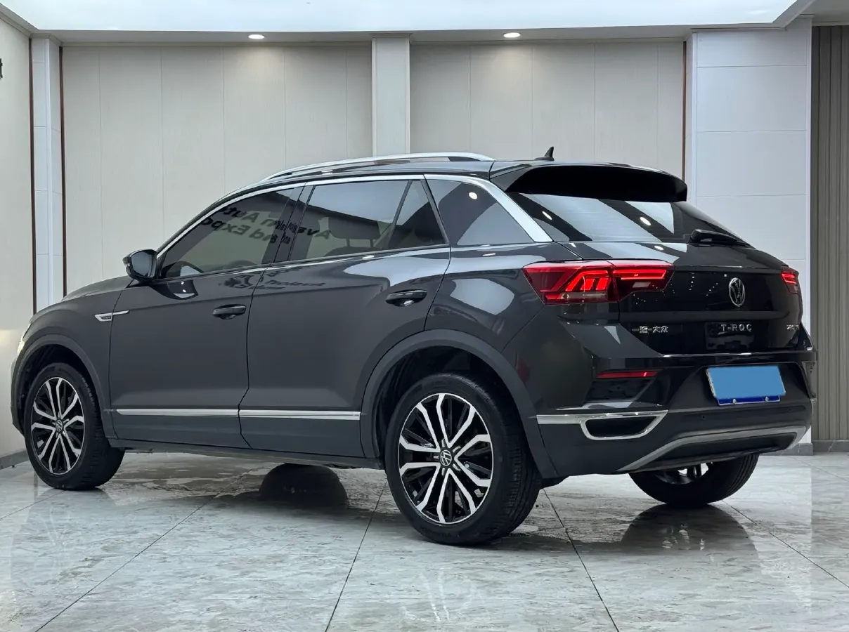 2022 Volkswagen T-Roc 1.4T 150HP L4 7DCT,autocango,china used car exporter,china ev exporter,chinese used car exporter,chinese used ev exporter