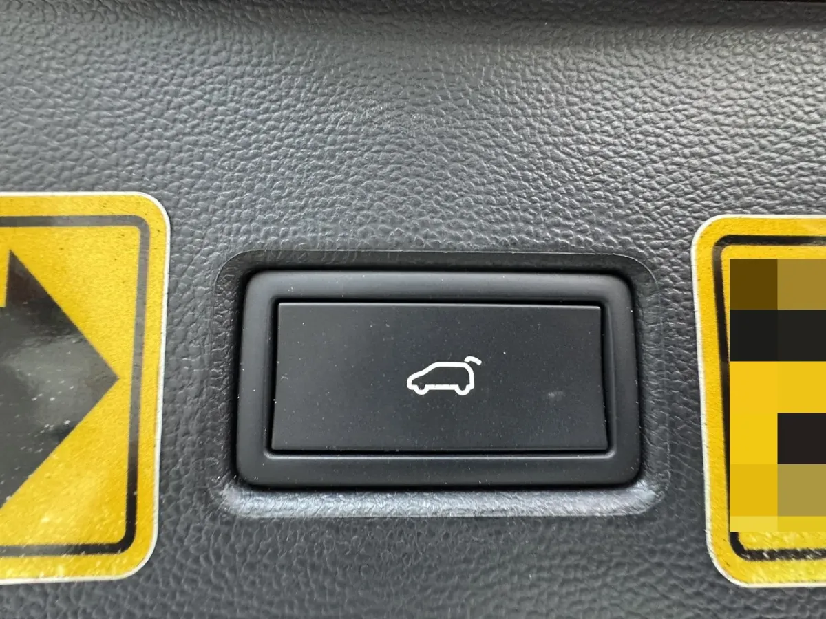 2022 Volkswagen T-Roc 1.4T 150HP L4 7DCT,autocango,china used car exporter,china ev exporter,chinese used car exporter,chinese used ev exporter