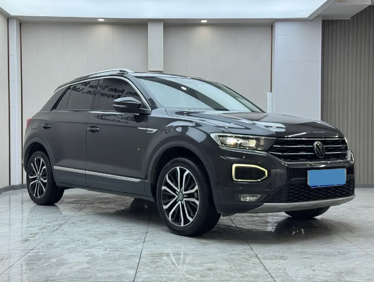 2022 Volkswagen T-Roc 1.4T 150HP L4 7DCT,autocango,china used car exporter,china ev exporter,chinese used car exporter,chinese used ev exporter