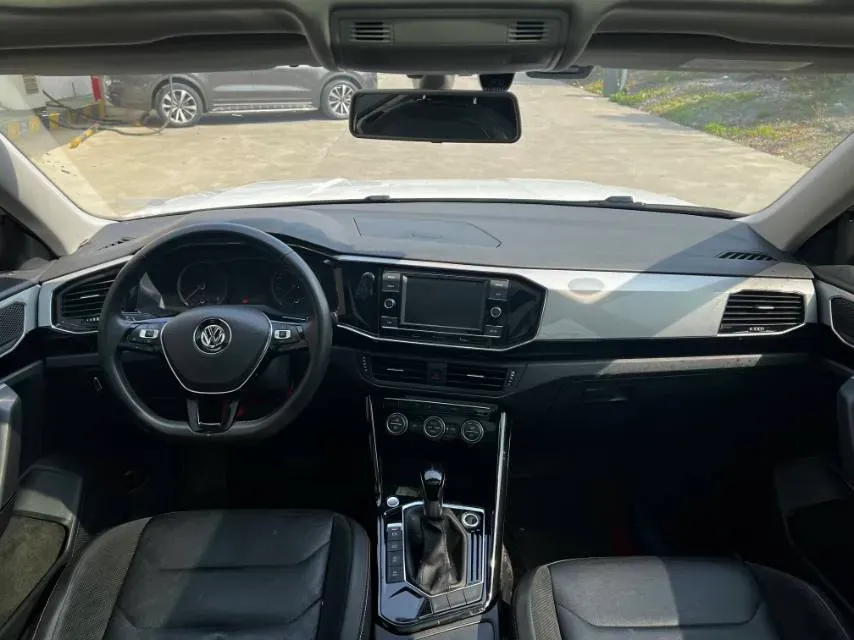 2019 Jeep Cherokee 2.0T 234HP L4 9AT,autocango,china used car exporter,china ev exporter,chinese used car exporter,chinese used ev exporter