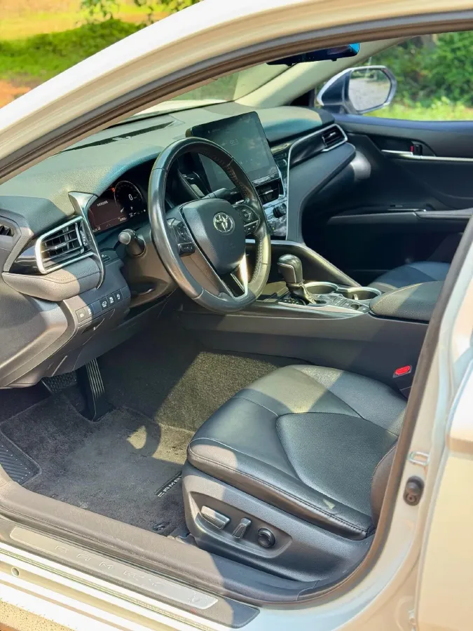 2021 Toyota Camry 2.5L 209HP L4 8AT,autocango,china used car exporter,china ev exporter,chinese used car exporter,chinese used ev exporter