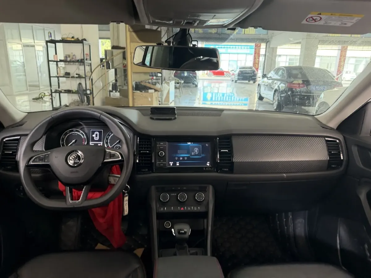 2020 Skoda Kodiak 2.0T 186HP L4 7DCT,autocango,china used car exporter,china ev exporter,chinese used car exporter,chinese used ev exporter