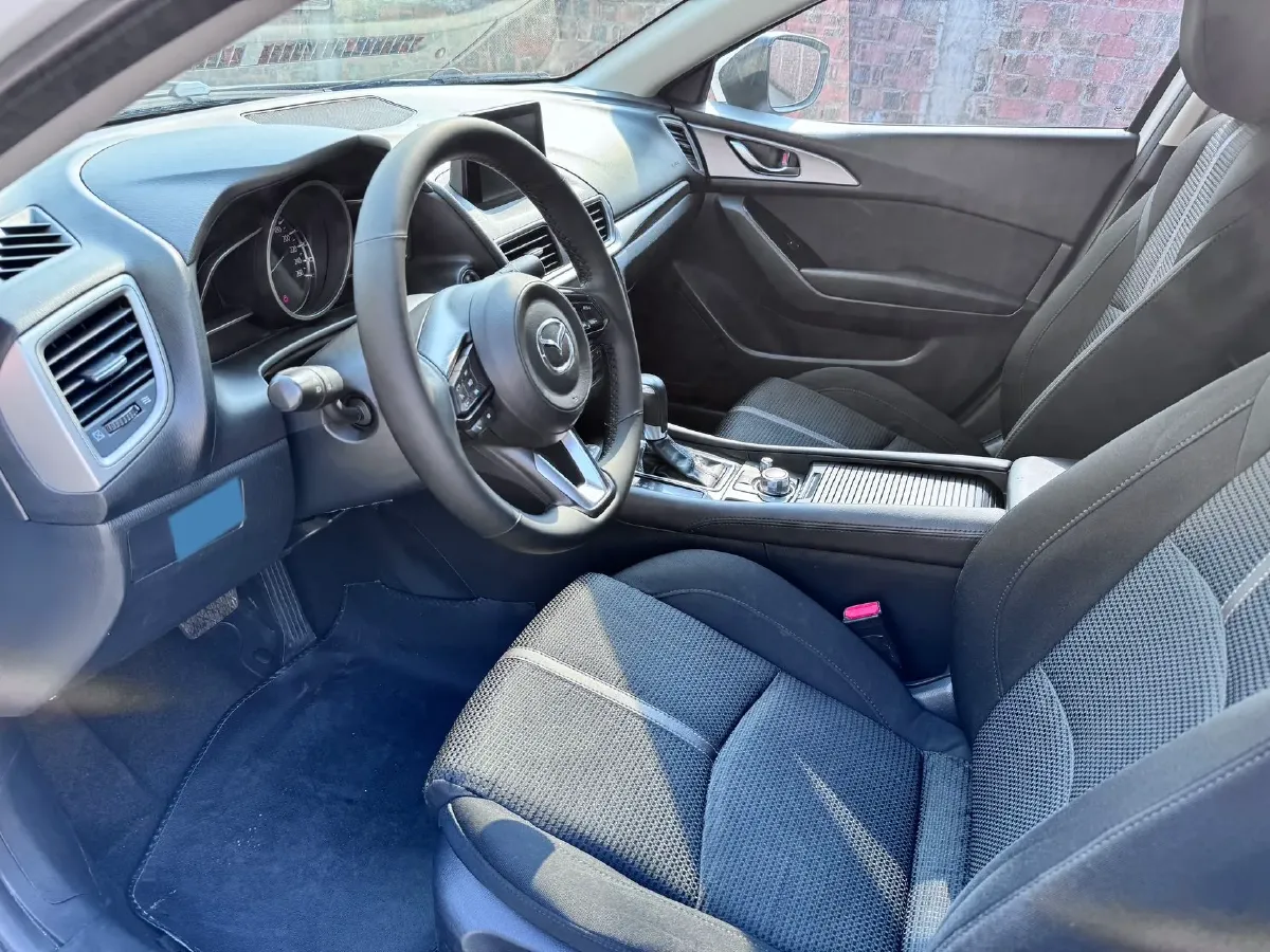 2017 Mazda 3 Axela 1.5L 117HP L4 6AT,autocango,china used car exporter,china ev exporter,chinese used car exporter,chinese used ev exporter