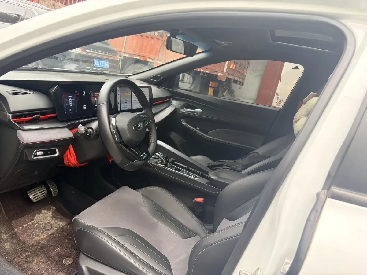 2022 Geely Binray 1.5T 181HP L4 7DCT,autocango,china used car exporter,china ev exporter,chinese used car exporter,chinese used ev exporter