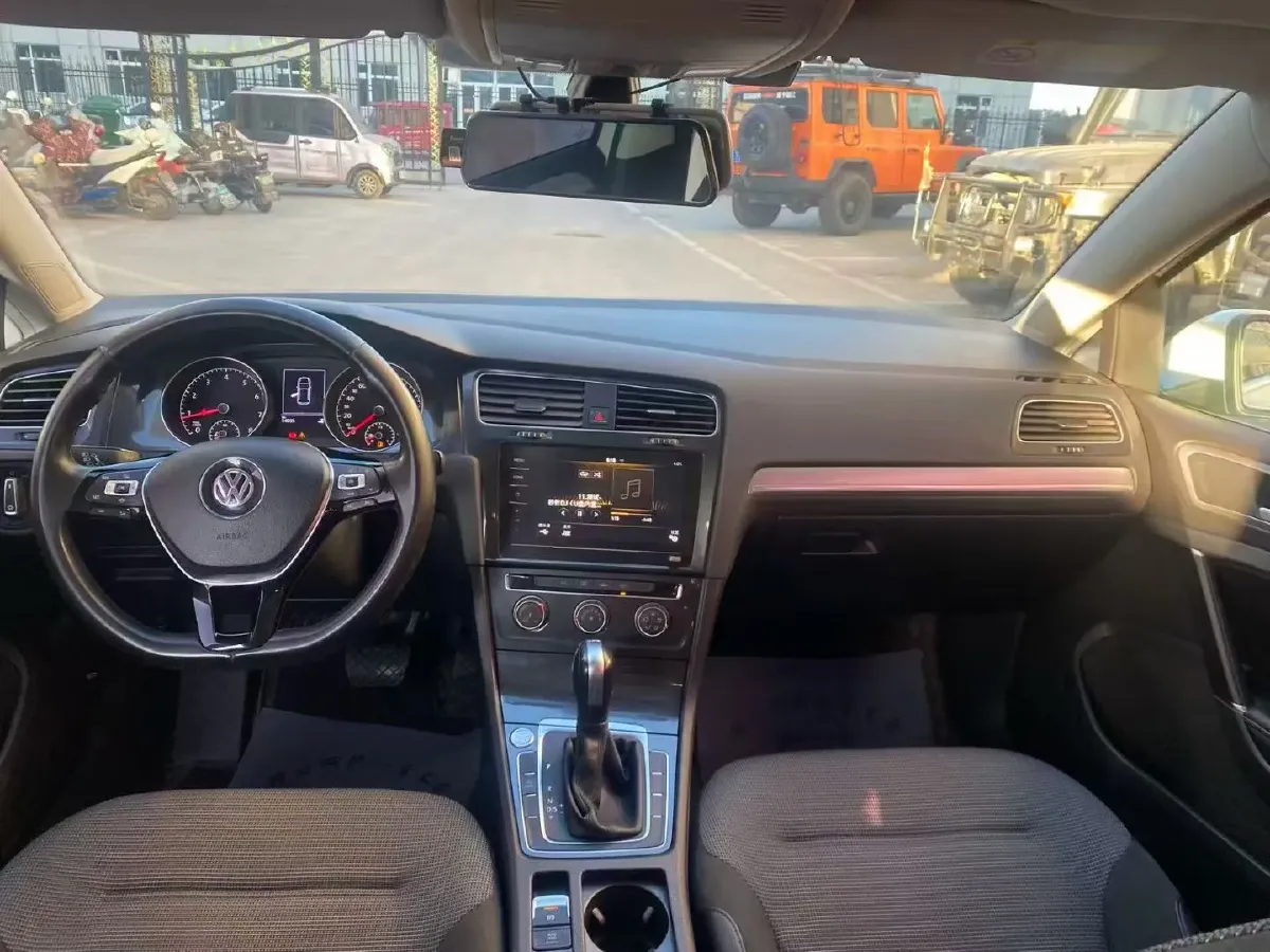 2020 Volkswagen Golf 1.4T 150HP L4 7DCT,autocango,china used car exporter,china ev exporter,chinese used car exporter,chinese used ev exporter