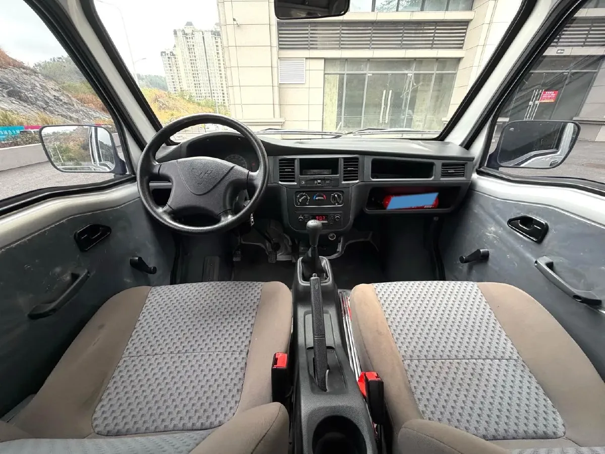 2023 WuLing ZhiGuang Mini Truck 1.5L 102HP L4 5MT,autocango,china used car exporter,china ev exporter,chinese used car exporter,chinese used ev exporter