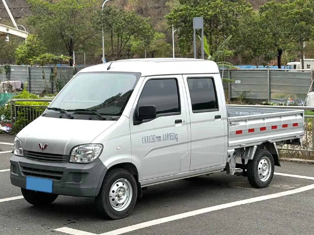 2023 WuLing ZhiGuang Mini Truck 1.5L 102HP L4 5MT,autocango,china used car exporter,china ev exporter,chinese used car exporter,chinese used ev exporter
