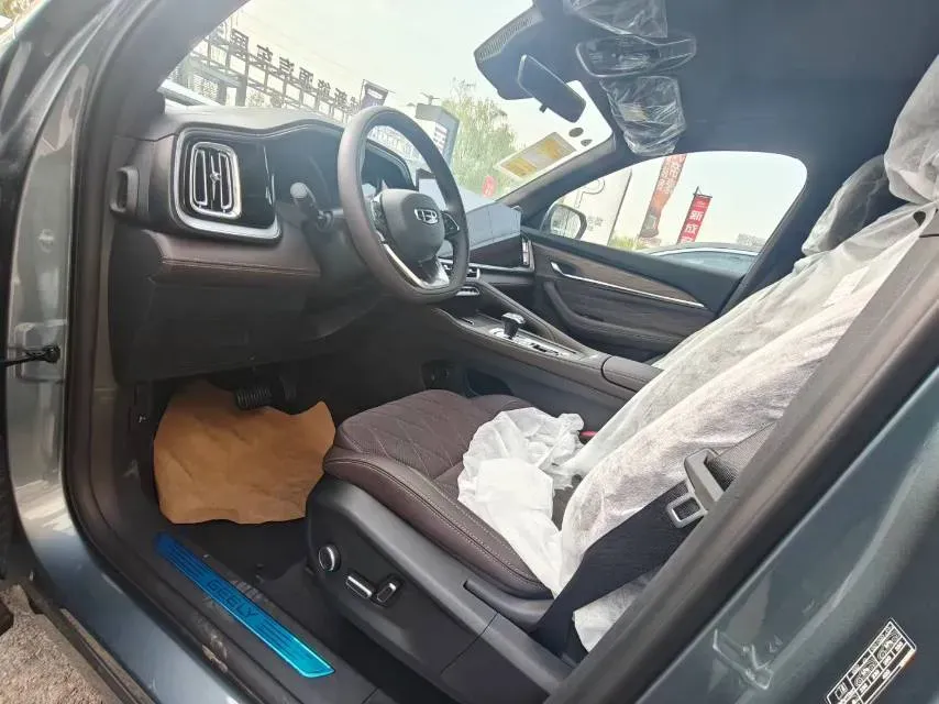 2025 Geely Monjaro 2.0T 238HP L4 8AT,autocango,china used car exporter,china ev exporter,chinese used car exporter,chinese used ev exporter