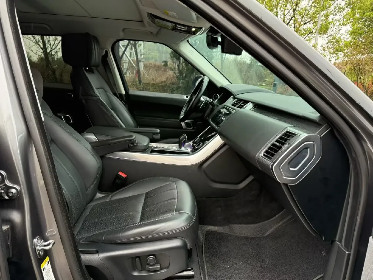 2019 Land Rover Range Rover Sport 3.0T 360HP L6 8AT,autocango,china used car exporter,china ev exporter,chinese used car exporter,chinese used ev exporter
