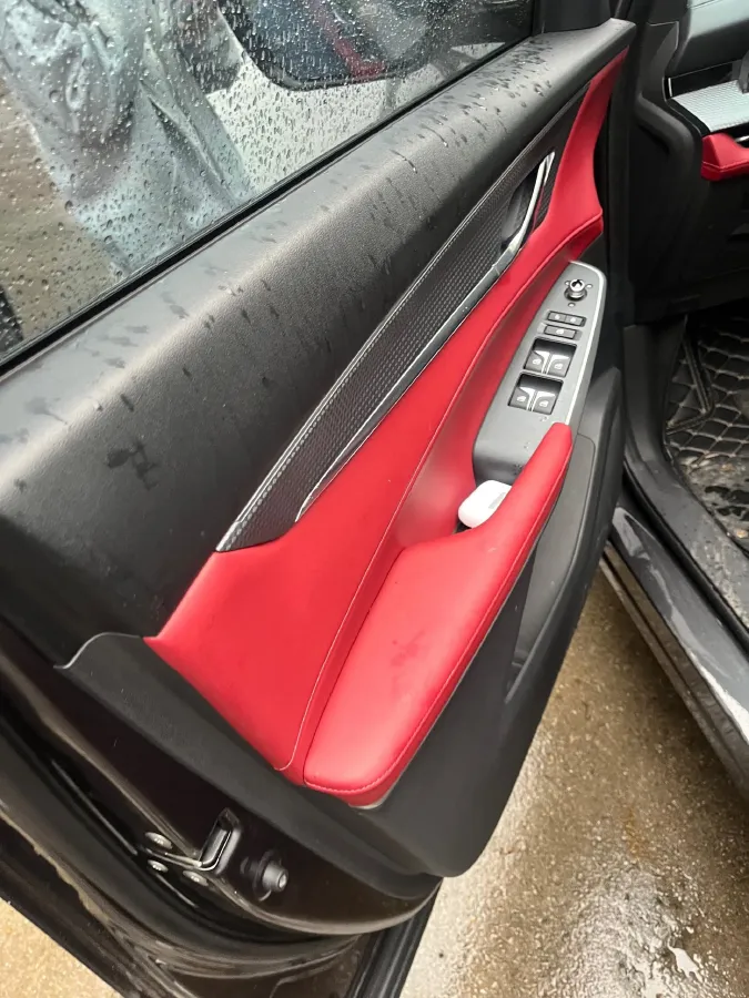 2022 ChangAn CS75 Plus 1.5T 188HP L4 8AT,autocango,china used car exporter,china ev exporter,chinese used car exporter,chinese used ev exporter