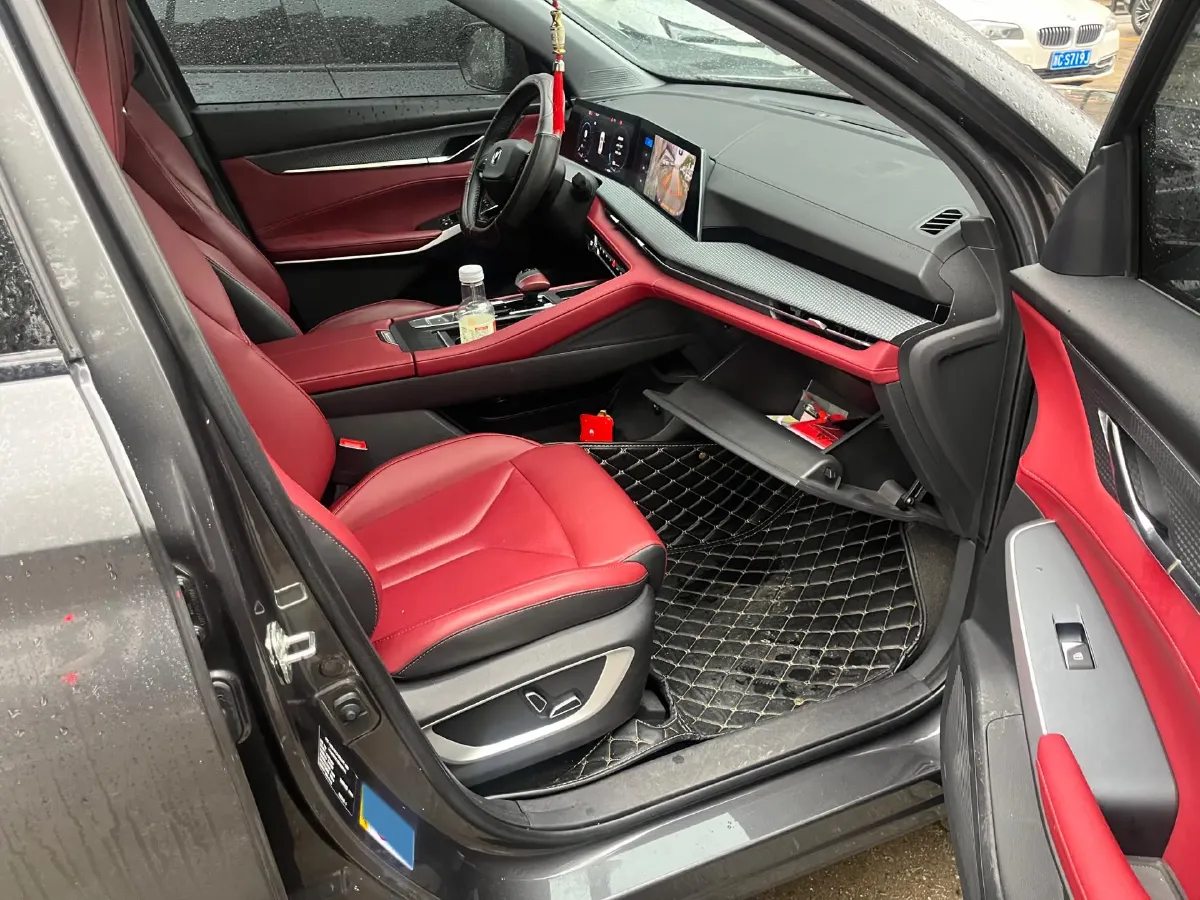 2022 ChangAn CS75 Plus 1.5T 188HP L4 8AT,autocango,china used car exporter,china ev exporter,chinese used car exporter,chinese used ev exporter