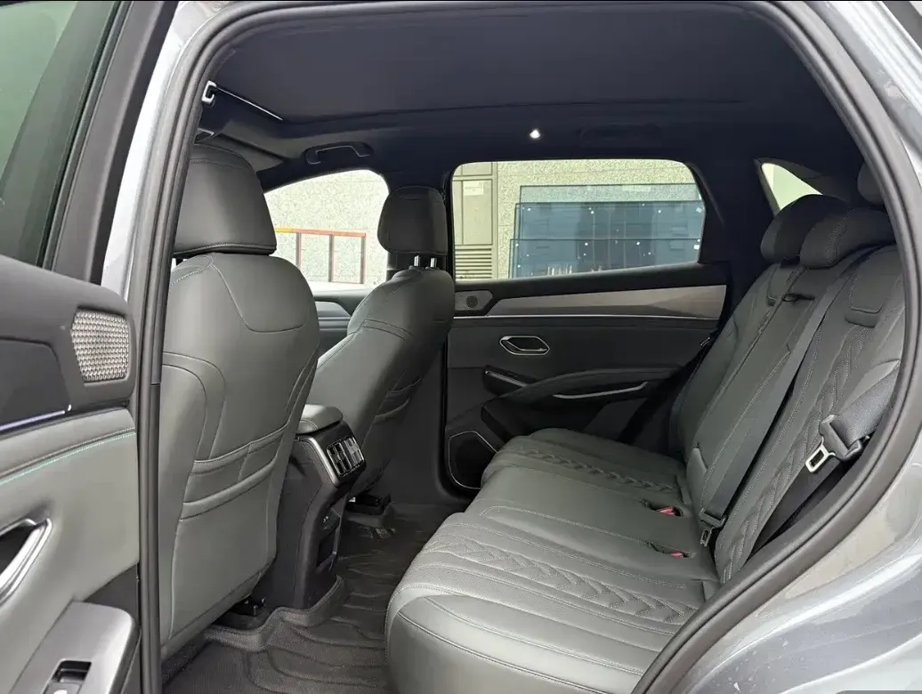 2025 BYD SongL DM-i 1.5L 101HP L4 E-CVT PHEV 18.3KWH,autocango,china used car exporter,china ev exporter,chinese used car exporter,chinese used ev exporter