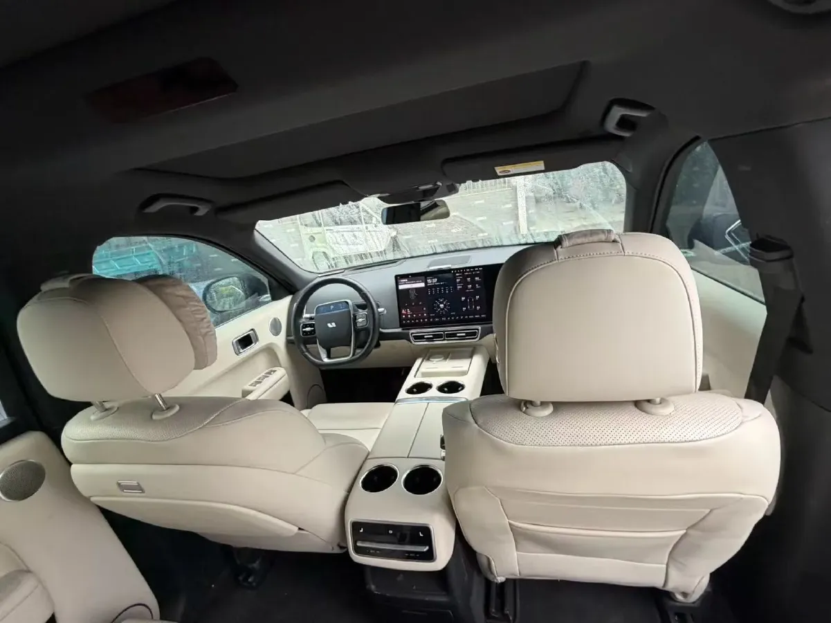 2023 Li L8 Range Extended 154HP REEV 40.9KWH,autocango,china used car exporter,china ev exporter,chinese used car exporter,chinese used ev exporter