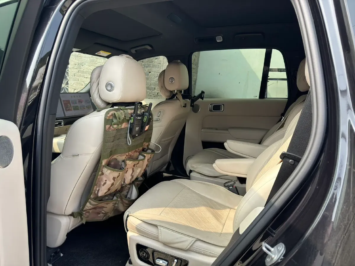 2023 Li L8 Range Extended 154HP REEV 40.9KWH,autocango,china used car exporter,china ev exporter,chinese used car exporter,chinese used ev exporter