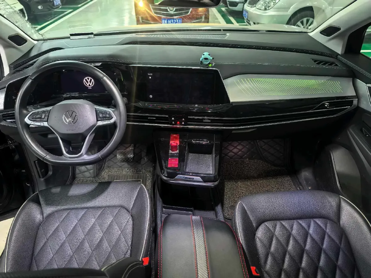 2021 Volkswagen Talagon 2.0T 220HP L4 7DCT,autocango,china used car exporter,china ev exporter,chinese used car exporter,chinese used ev exporter