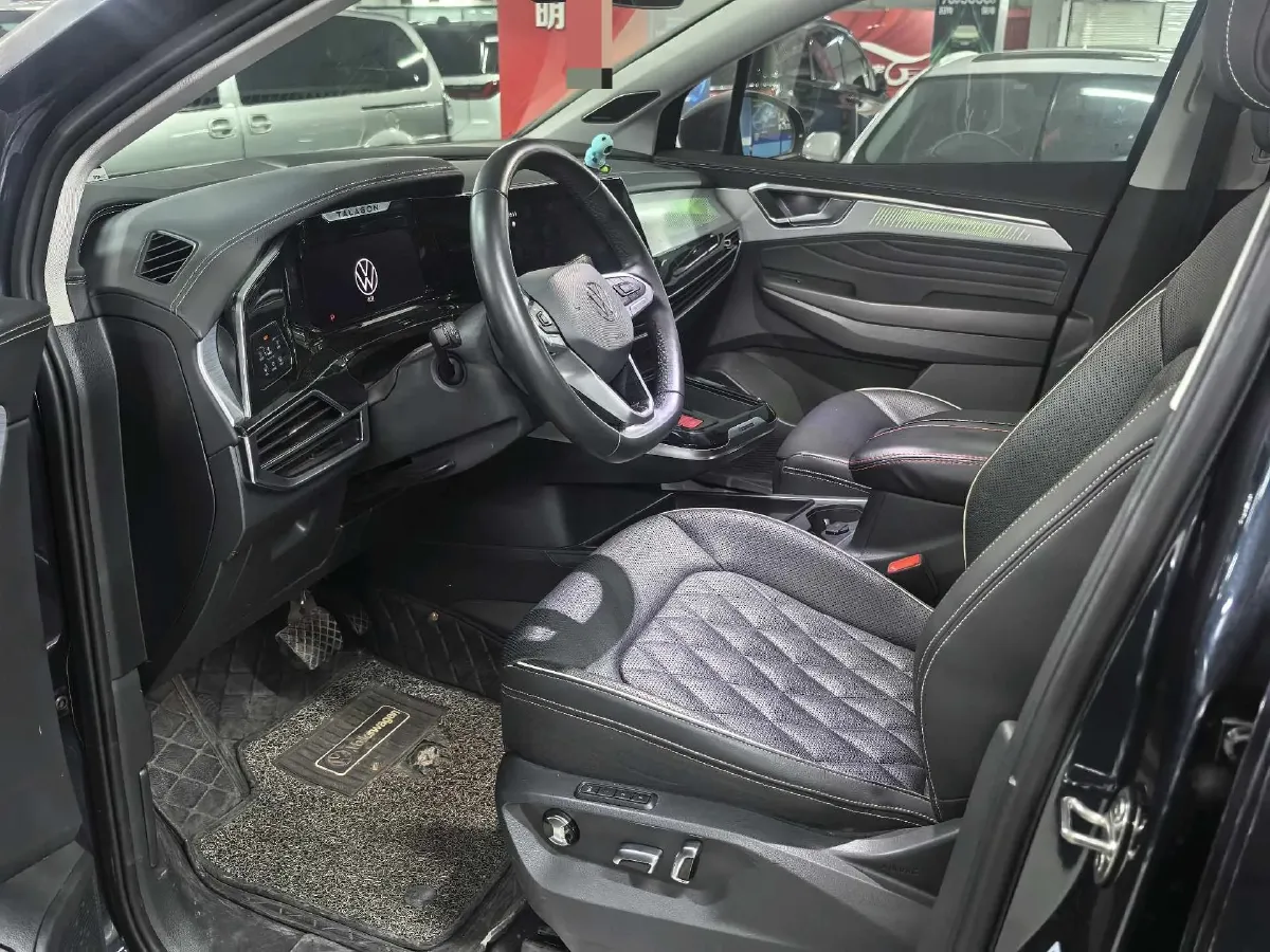 2021 Volkswagen Talagon 2.0T 220HP L4 7DCT,autocango,china used car exporter,china ev exporter,chinese used car exporter,chinese used ev exporter