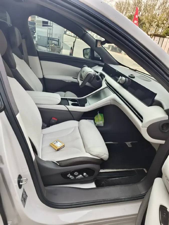 2023 IM LS7 BEV 100KWH,autocango,china used car exporter,china ev exporter,chinese used car exporter,chinese used ev exporter