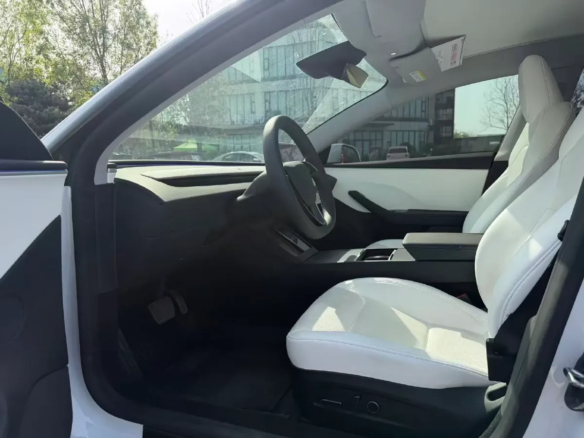 2023 Buick EnvisionPlus 2.0T 237HP L4 9AT,autocango,china used car exporter,china ev exporter,chinese used car exporter,chinese used ev exporter