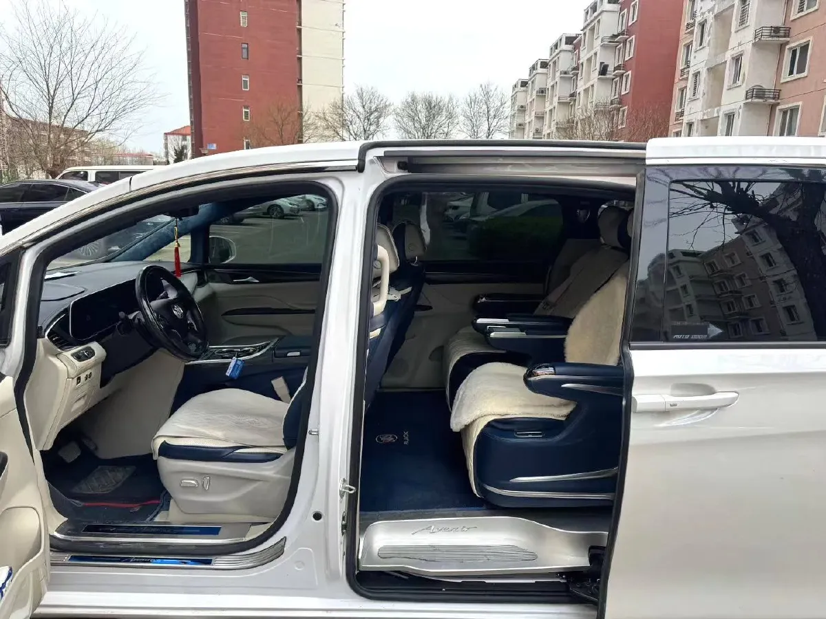 2023 Buick GL8 2.0T 237HP L4 9AT,autocango,china used car exporter,china ev exporter,chinese used car exporter,chinese used ev exporter