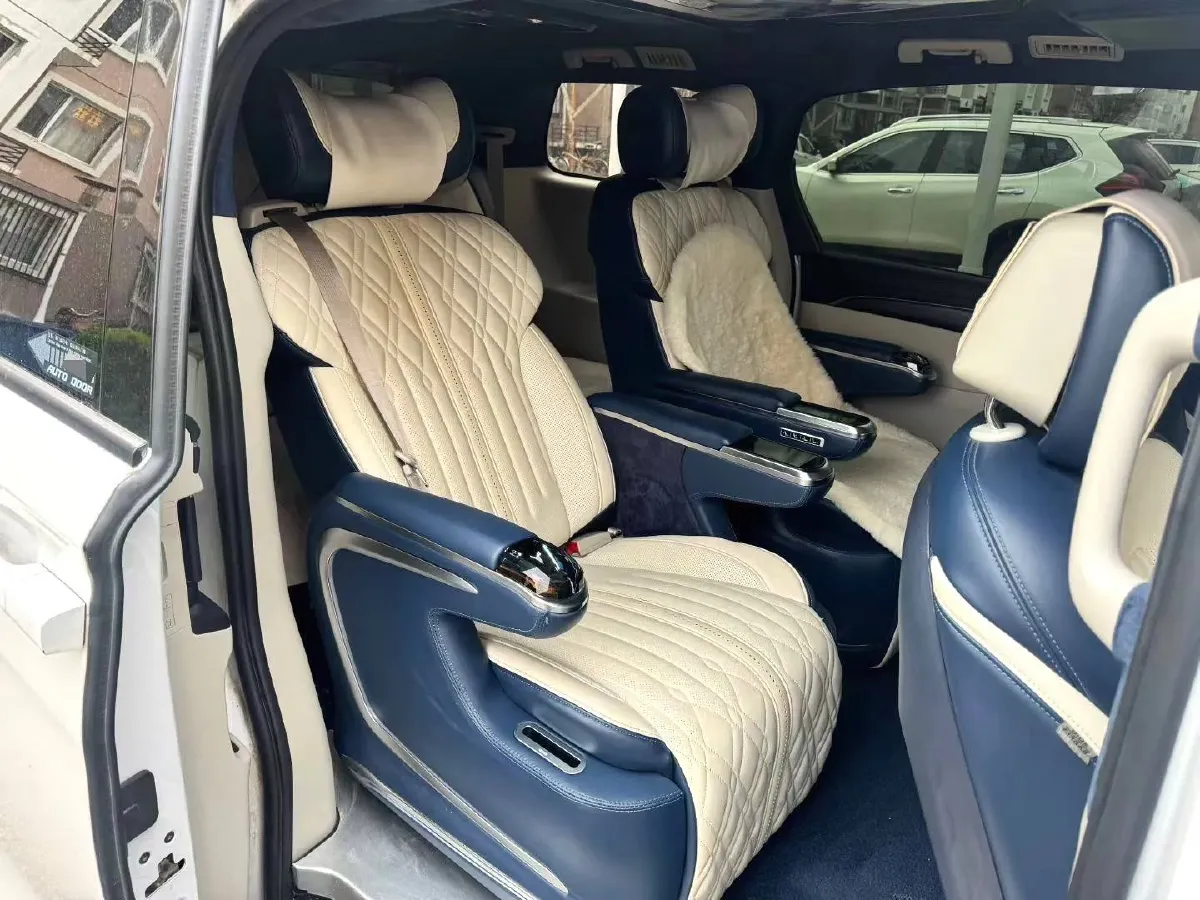 2023 Buick GL8 2.0T 237HP L4 9AT,autocango,china used car exporter,china ev exporter,chinese used car exporter,chinese used ev exporter