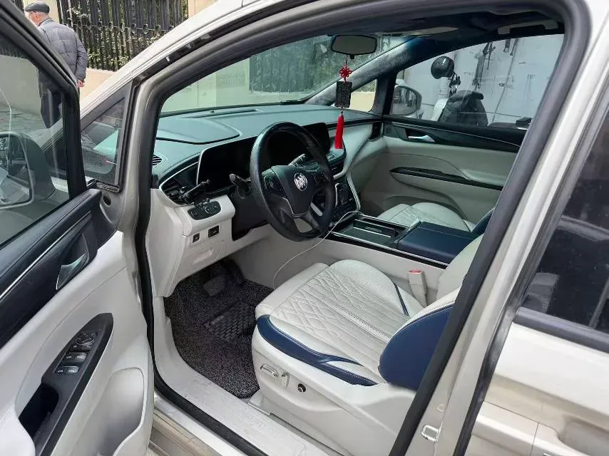 2021 Buick GL8 2.0T 237HP L4 9AT,autocango,china used car exporter,china ev exporter,chinese used car exporter,chinese used ev exporter