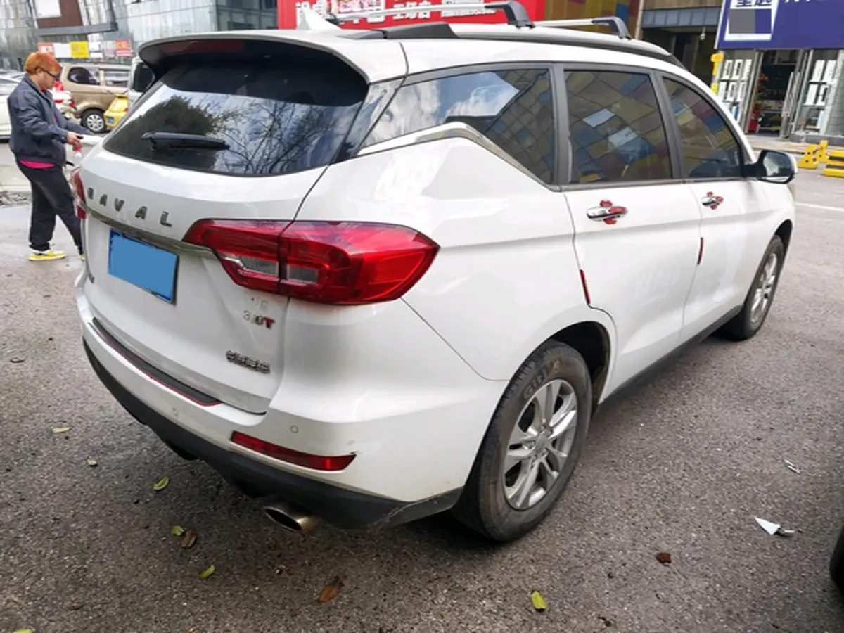 2019 Haval M6 1.5T 150HP L4 7DCT,autocango,china used car exporter,china ev exporter,chinese used car exporter,chinese used ev exporter