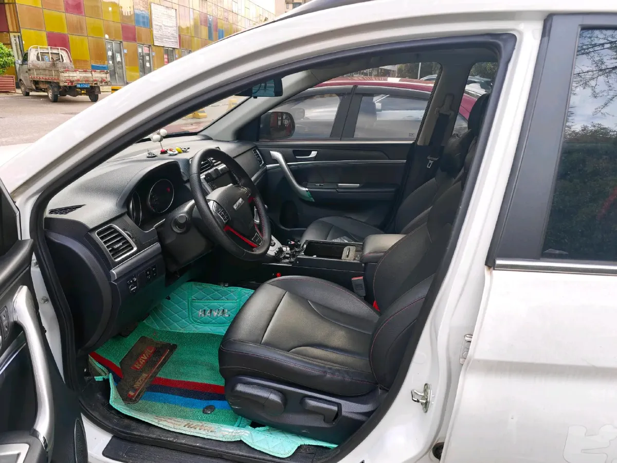 2019 Haval M6 1.5T 150HP L4 7DCT,autocango,china used car exporter,china ev exporter,chinese used car exporter,chinese used ev exporter