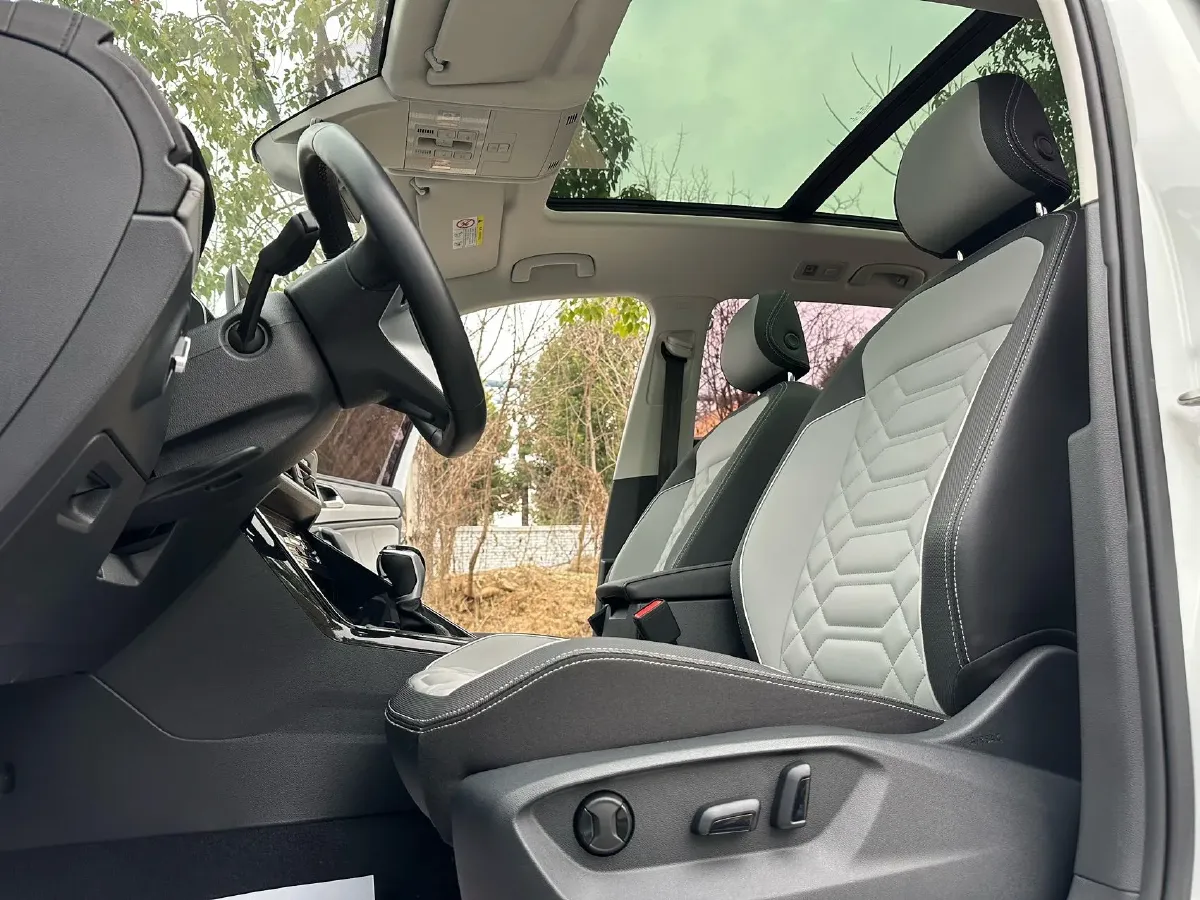 2023 Volkswagen Tayron 1.4T 150HP L4 7DCT,autocango,china used car exporter,china ev exporter,chinese used car exporter,chinese used ev exporter