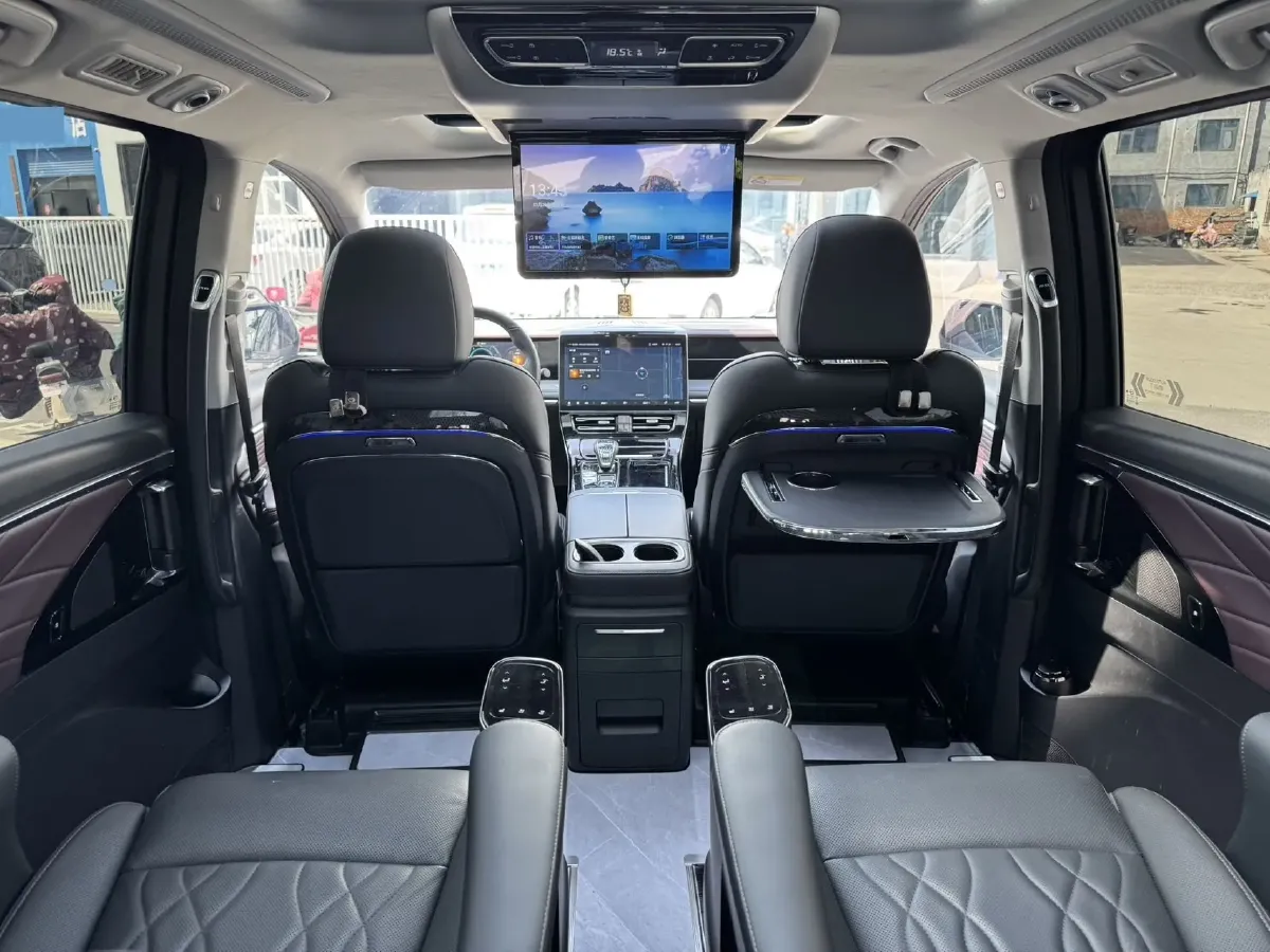 2024 GAC Trumpchi M8 2.0T 252HP L4 8AT,autocango,china used car exporter,china ev exporter,chinese used car exporter,chinese used ev exporter