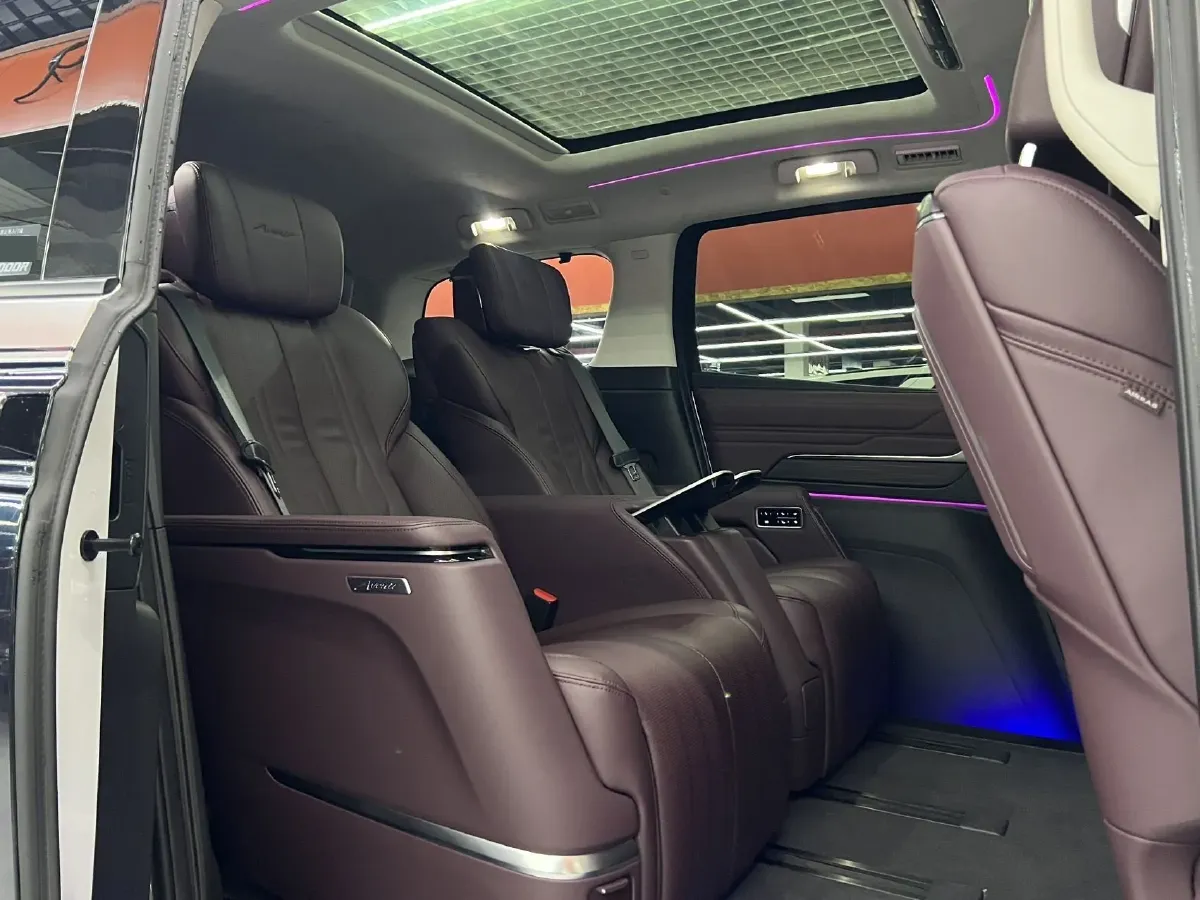 2023 Buick Century 2.0T 237HP L4 9AT,autocango,china used car exporter,china ev exporter,chinese used car exporter,chinese used ev exporter