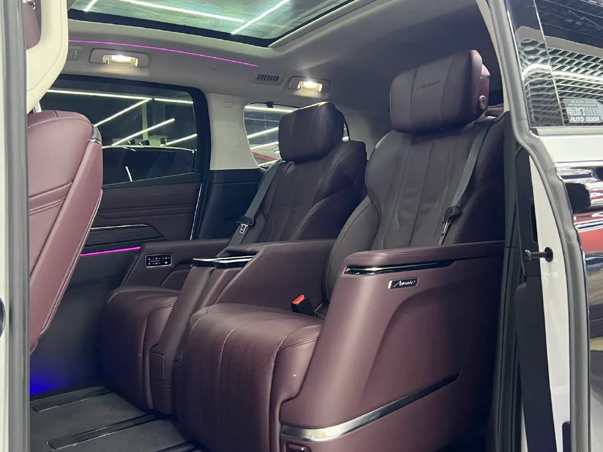 2023 Buick Century 2.0T 237HP L4 9AT,autocango,china used car exporter,china ev exporter,chinese used car exporter,chinese used ev exporter