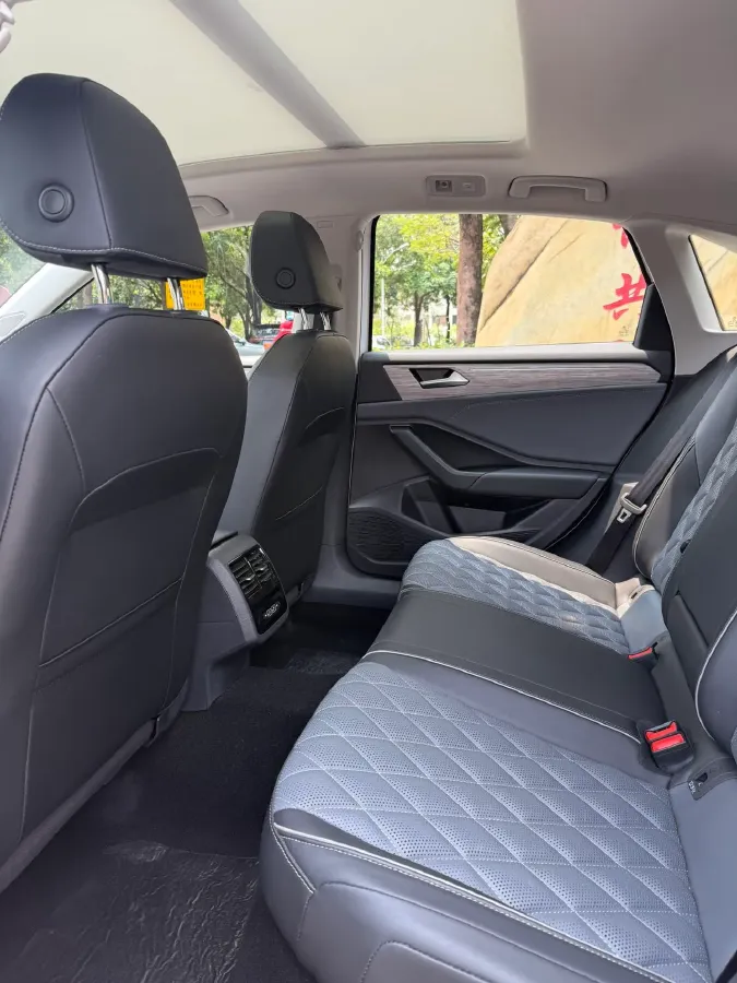 2023 Volkswagen Sagitar 1.5T 160HP L4 7DCT,autocango,china used car exporter,china ev exporter,chinese used car exporter,chinese used ev exporter