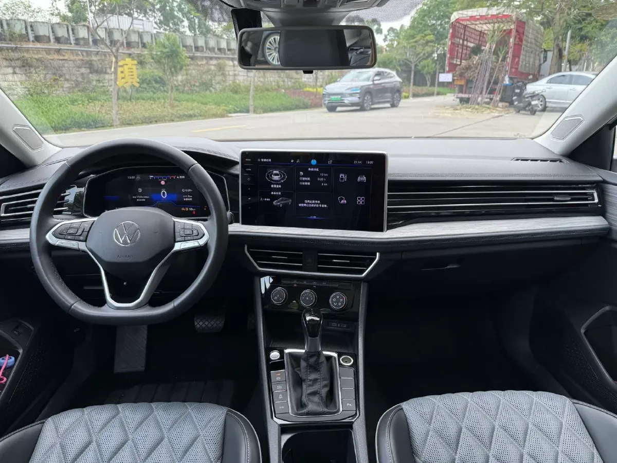 2023 Volkswagen Sagitar 1.5T 160HP L4 7DCT,autocango,china used car exporter,china ev exporter,chinese used car exporter,chinese used ev exporter