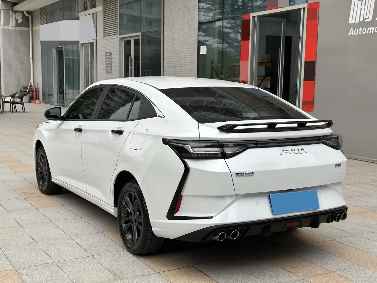 2023 DongFeng Aeolus YiXuan 1.5L 125HP L4 6DCT,autocango,china used car exporter,china ev exporter,chinese used car exporter,chinese used ev exporter