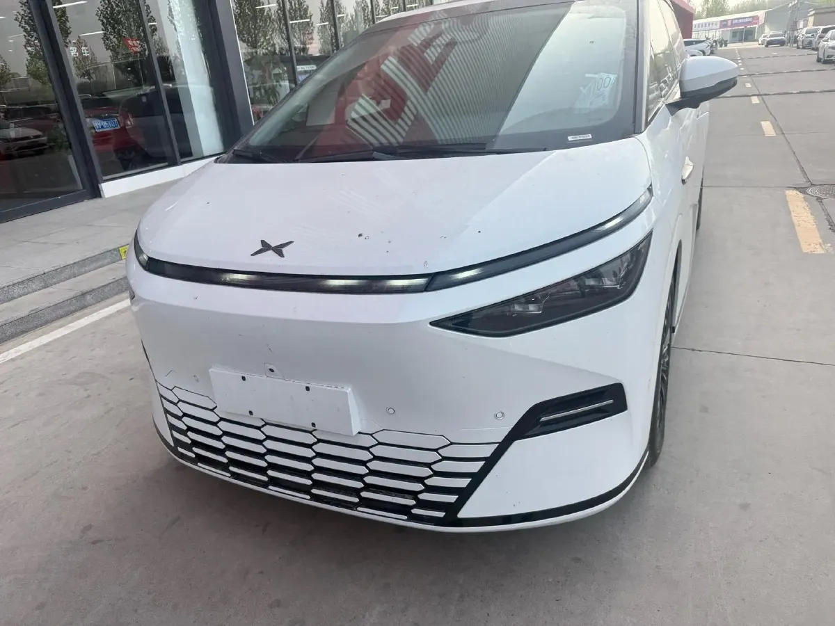 2025 Xpeng X9 BEV,autocango,china used car exporter,china ev exporter,chinese used car exporter,chinese used ev exporter