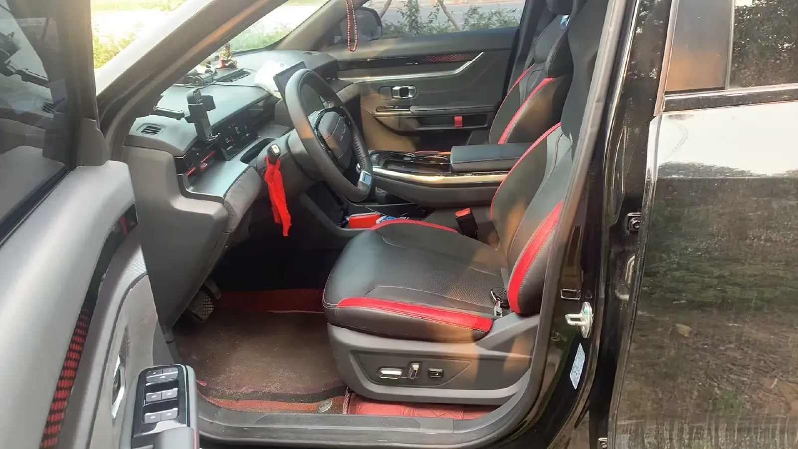 2022 Jetour DASHING 1.6T 197HP L4 7DCT,autocango,china used car exporter,china ev exporter,chinese used car exporter,chinese used ev exporter