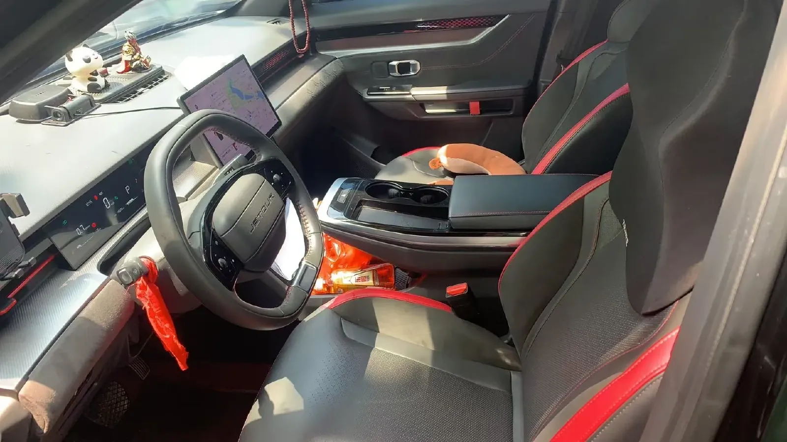 2022 Jetour DASHING 1.6T 197HP L4 7DCT,autocango,china used car exporter,china ev exporter,chinese used car exporter,chinese used ev exporter