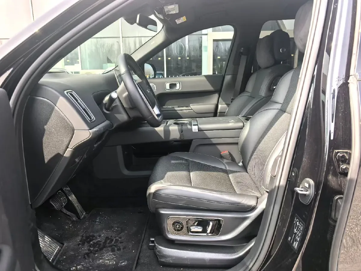 2024 Li L9 Range Extended 154HP REEV 52.3KWH,autocango,china used car exporter,china ev exporter,chinese used car exporter,chinese used ev exporter