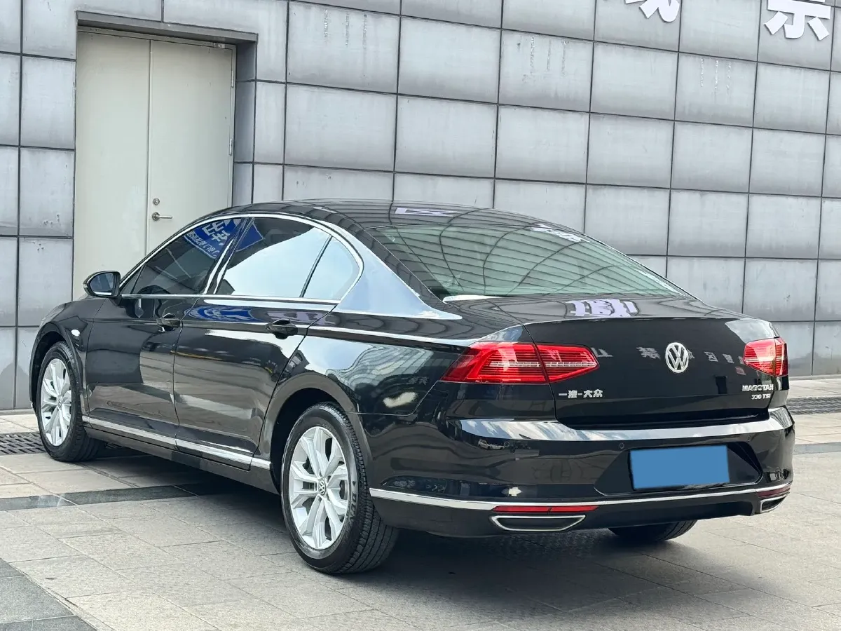 2018 Volkswagen Magotan 1.8T 180HP L4 7DCT,autocango,china used car exporter,china ev exporter,chinese used car exporter,chinese used ev exporter