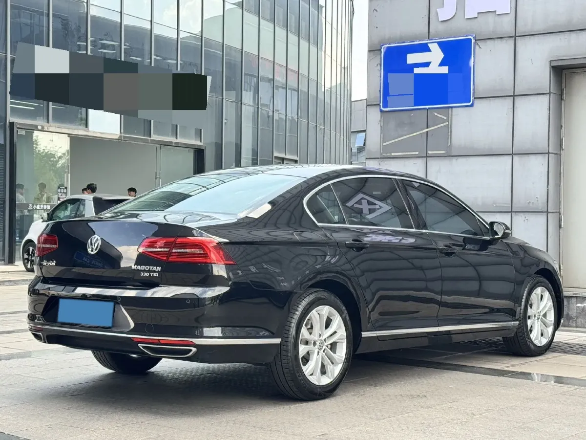 2018 Volkswagen Magotan 1.8T 180HP L4 7DCT,autocango,china used car exporter,china ev exporter,chinese used car exporter,chinese used ev exporter