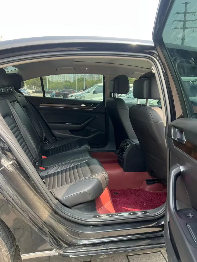 2019 Volkswagen Magotan 2.0T 186HP L4 7DCT,autocango,china used car exporter,china ev exporter,chinese used car exporter,chinese used ev exporter