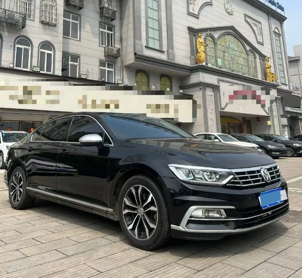 2019 Volkswagen Magotan 2.0T 186HP L4 7DCT,autocango,china used car exporter,china ev exporter,chinese used car exporter,chinese used ev exporter