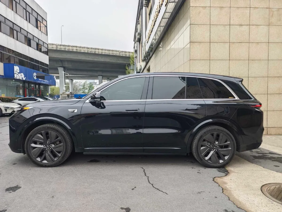 2023 Li L8 Range Extended 154HP REEV 40.9KWH,autocango,china used car exporter,china ev exporter,chinese used car exporter,chinese used ev exporter