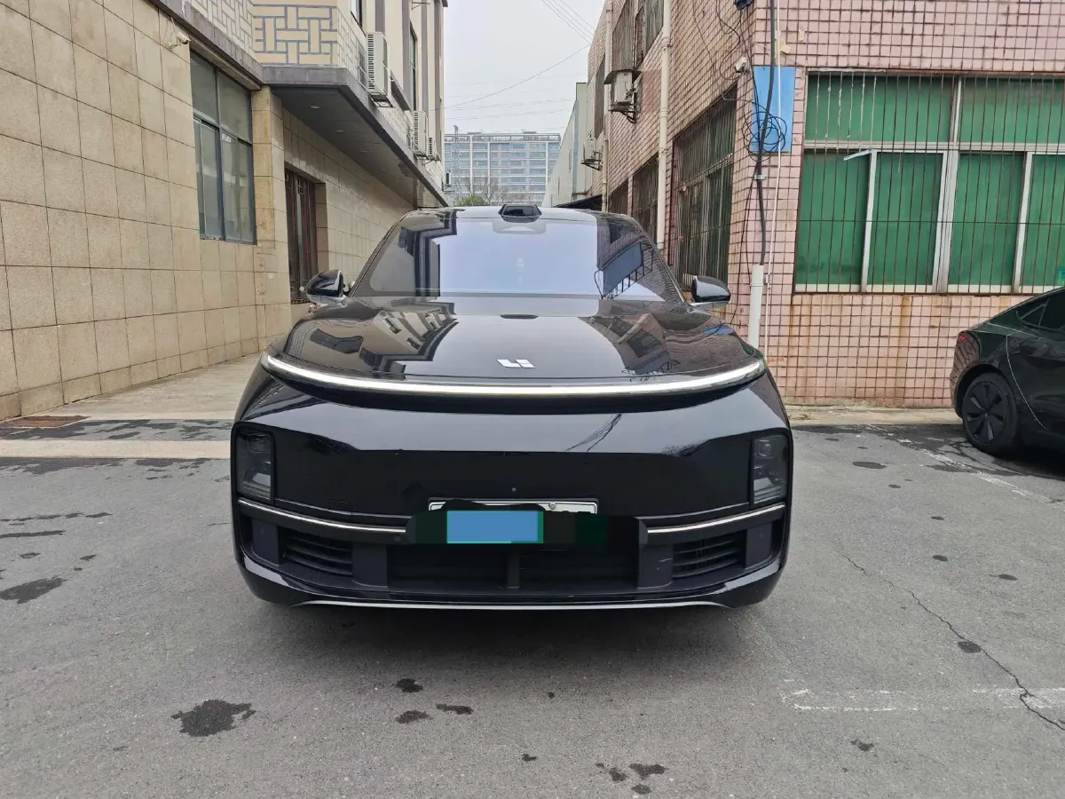 2023 Li L8 Range Extended 154HP REEV 40.9KWH,autocango,china used car exporter,china ev exporter,chinese used car exporter,chinese used ev exporter