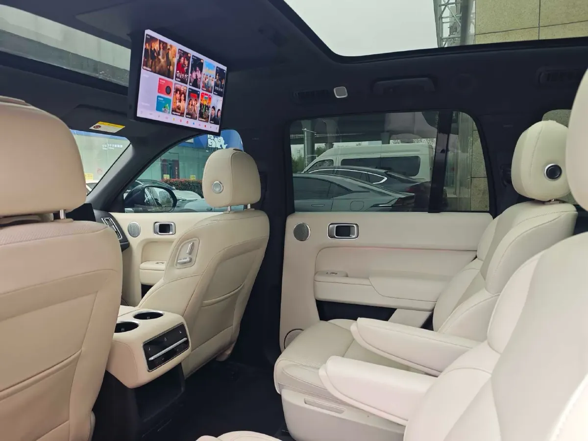 2023 Li L8 Range Extended 154HP REEV 40.9KWH,autocango,china used car exporter,china ev exporter,chinese used car exporter,chinese used ev exporter