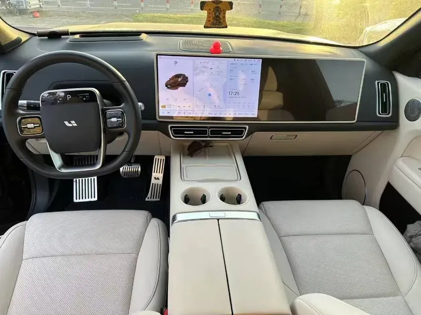 2023 Li L8 Range Extended 154HP REEV 40.9KWH,autocango,china used car exporter,china ev exporter,chinese used car exporter,chinese used ev exporter