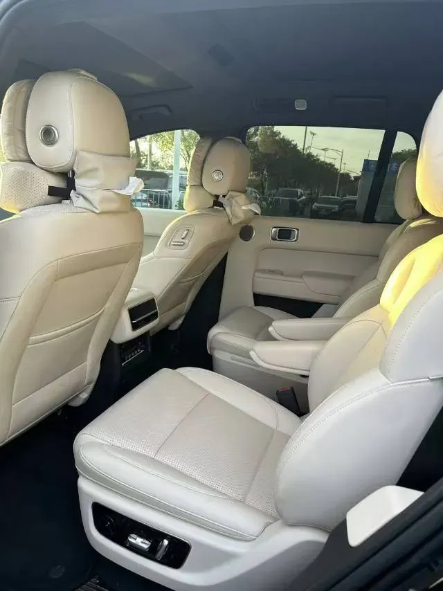 2023 Li L8 Range Extended 154HP REEV 40.9KWH,autocango,china used car exporter,china ev exporter,chinese used car exporter,chinese used ev exporter